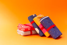 Cargar imagen en el visor de la galería, Toalla microfibra niños / Lala