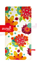 Cargar imagen en el visor de la galería, Toalla microfibra adultos / Flores vectorizadas